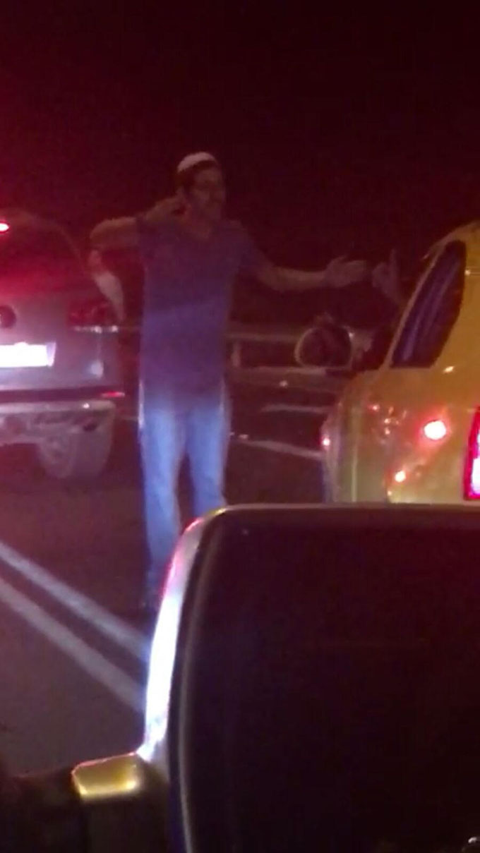 مستوطنون يهاجمون شابين من يافا